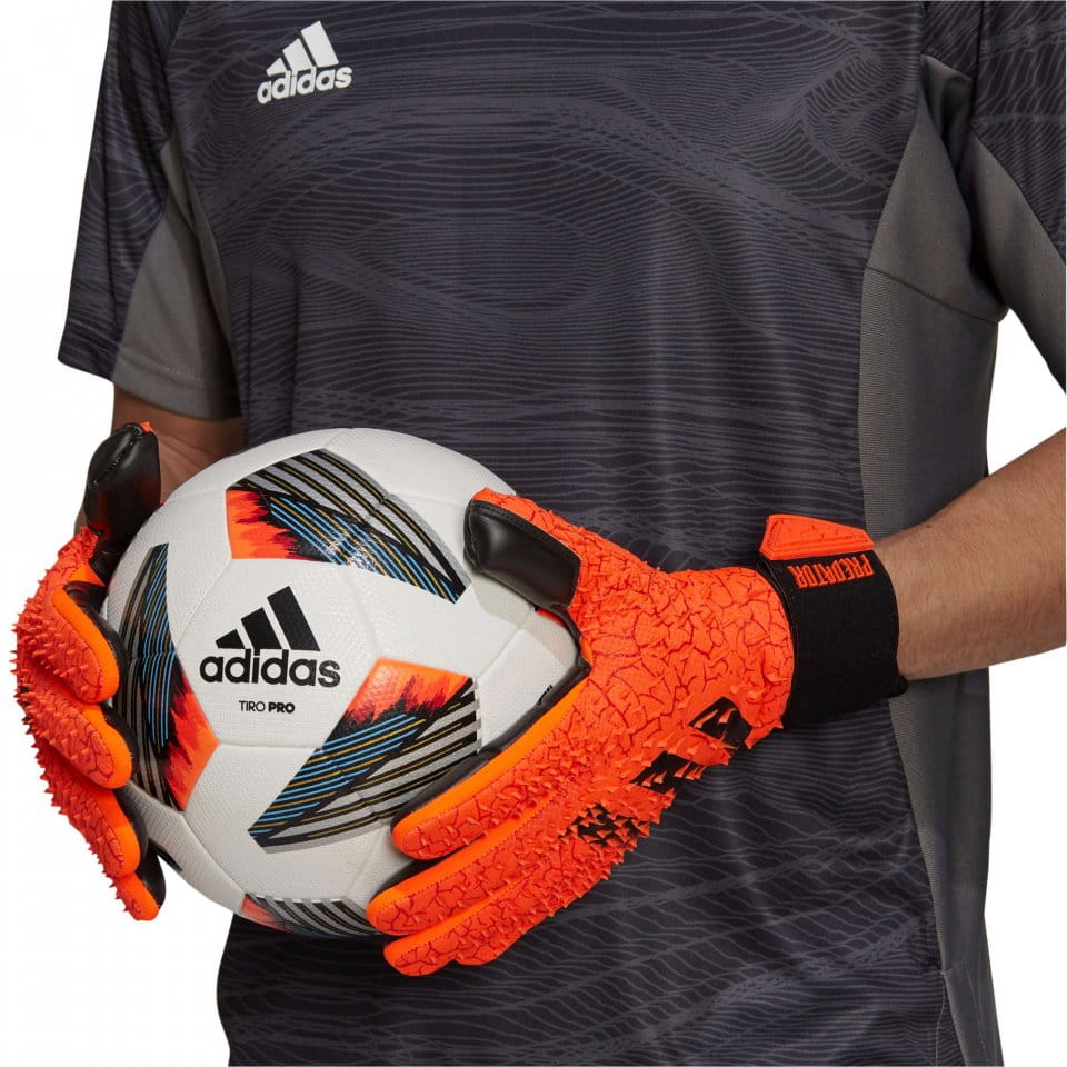 Goalkeeper's gloves adidas PRED GL COM - Top4Football.com
