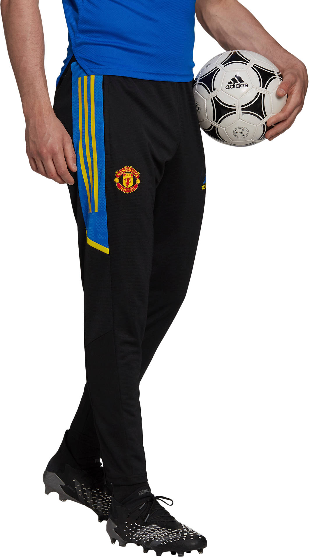 Pantaloni adidas MUFC EU TR PNT 2021/22