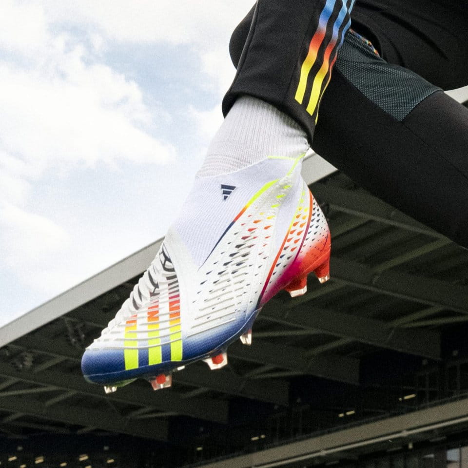 Buty piłkarskie adidas PREDATOR EDGE+ FG