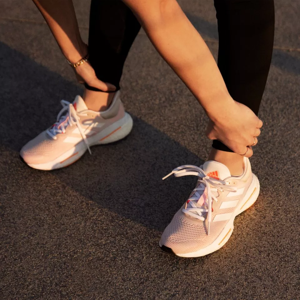 Dámské běžecké boty adidas Solar Glide 5