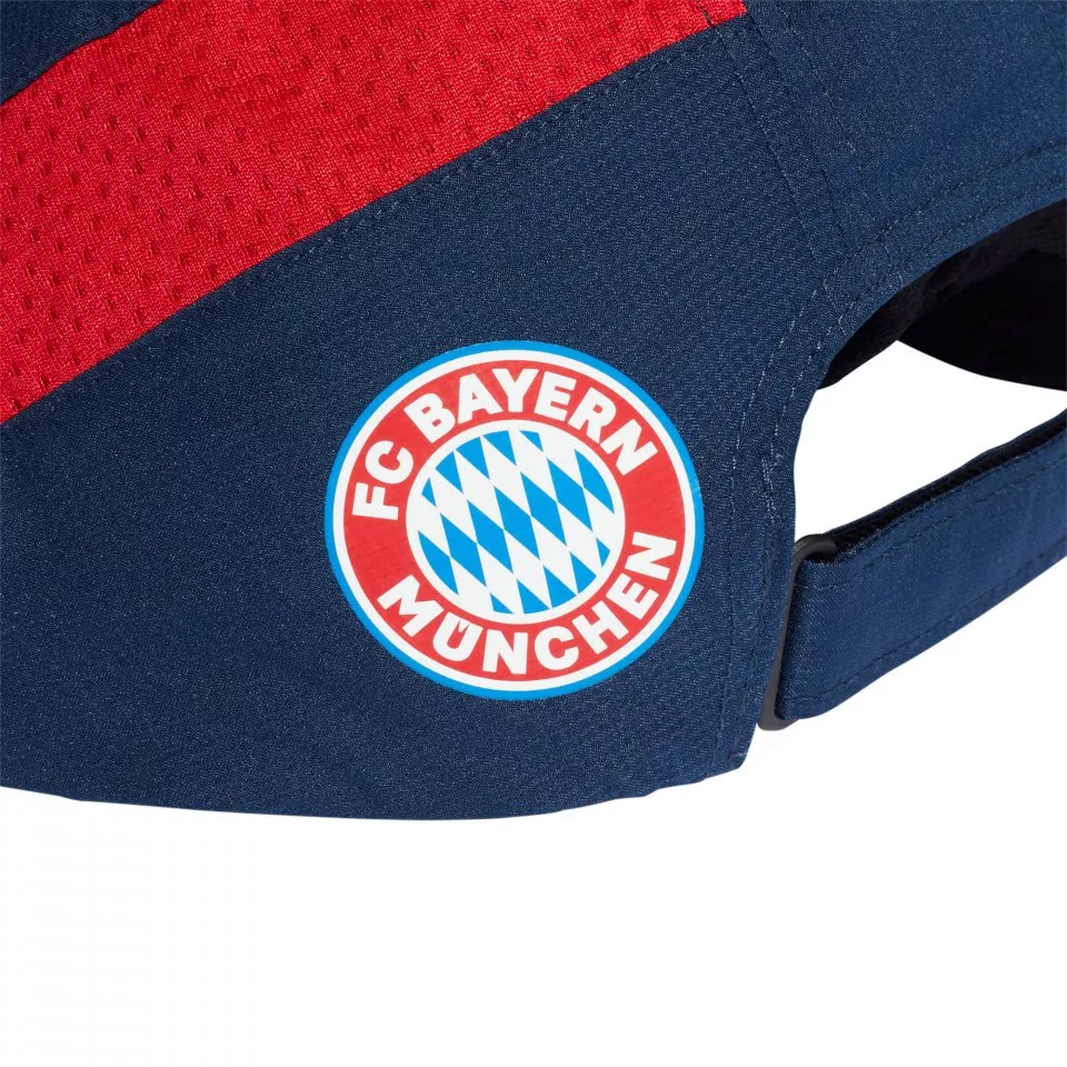 Kšiltovka adidas FC Bayern Teamgeist