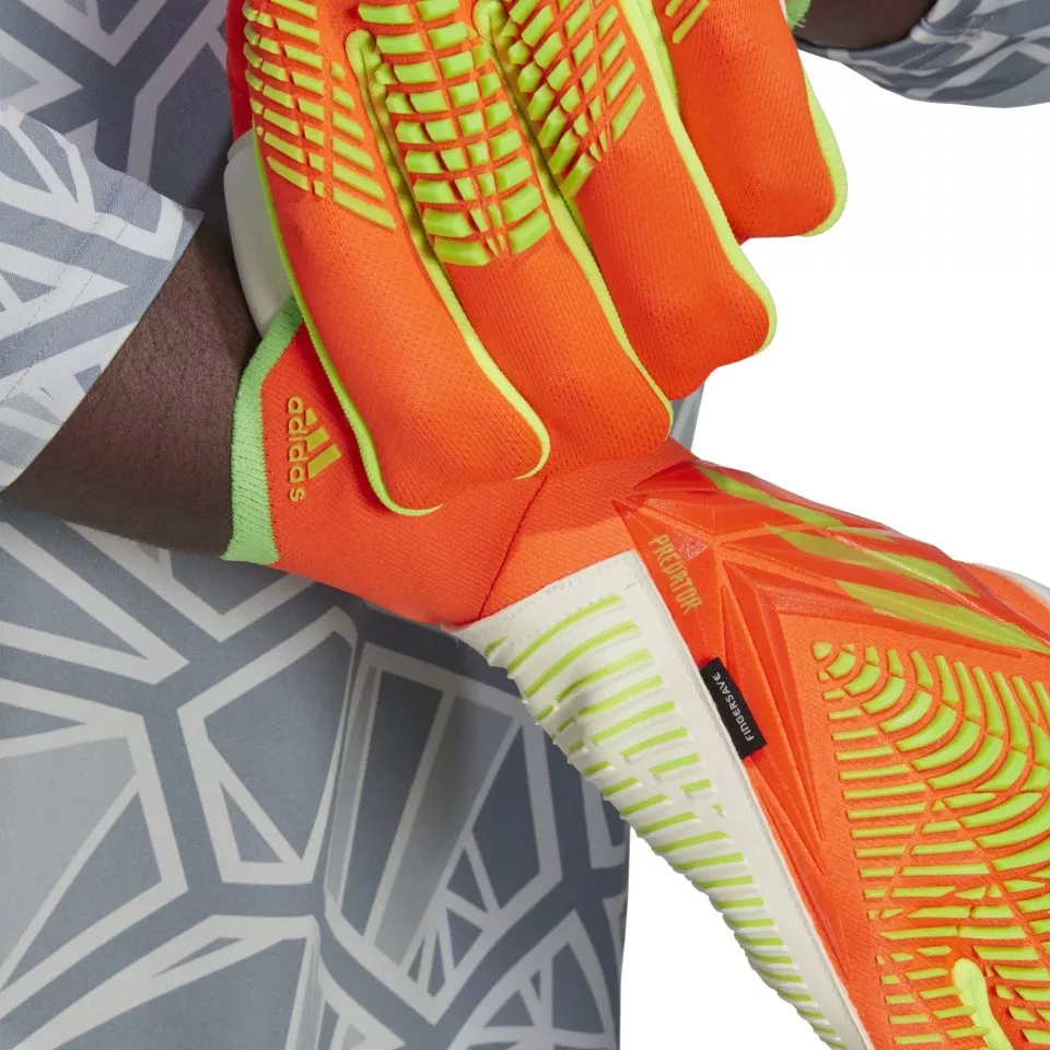 Brankářské rukavice adidas Predator Edge Pro Fingersave