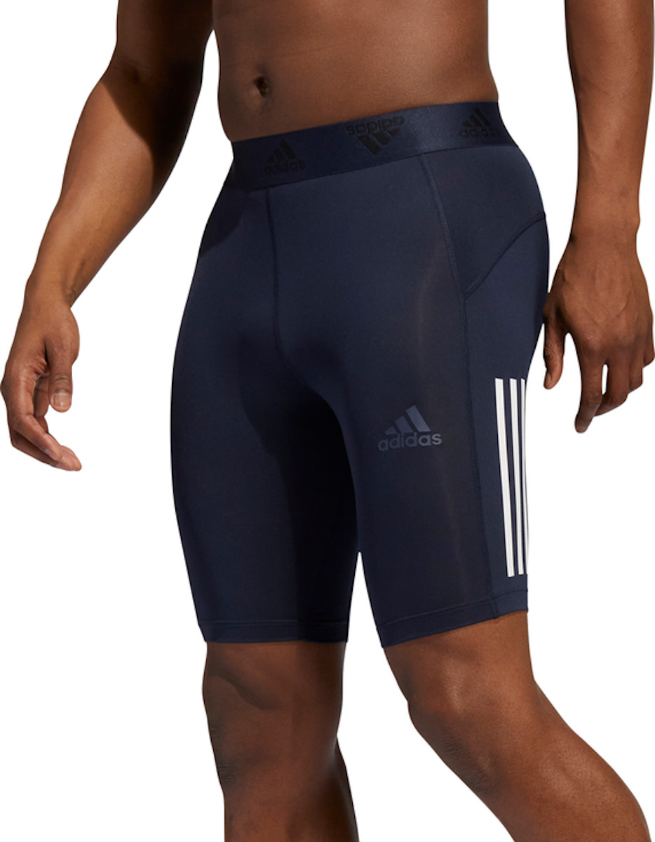 Pantalón corto adidas TF ST 3S