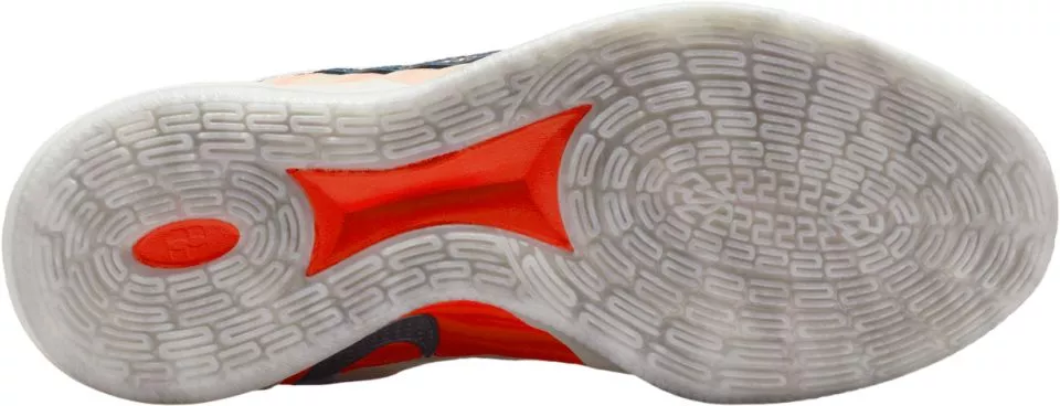 Ghete de baschet Nike Sabrina 3