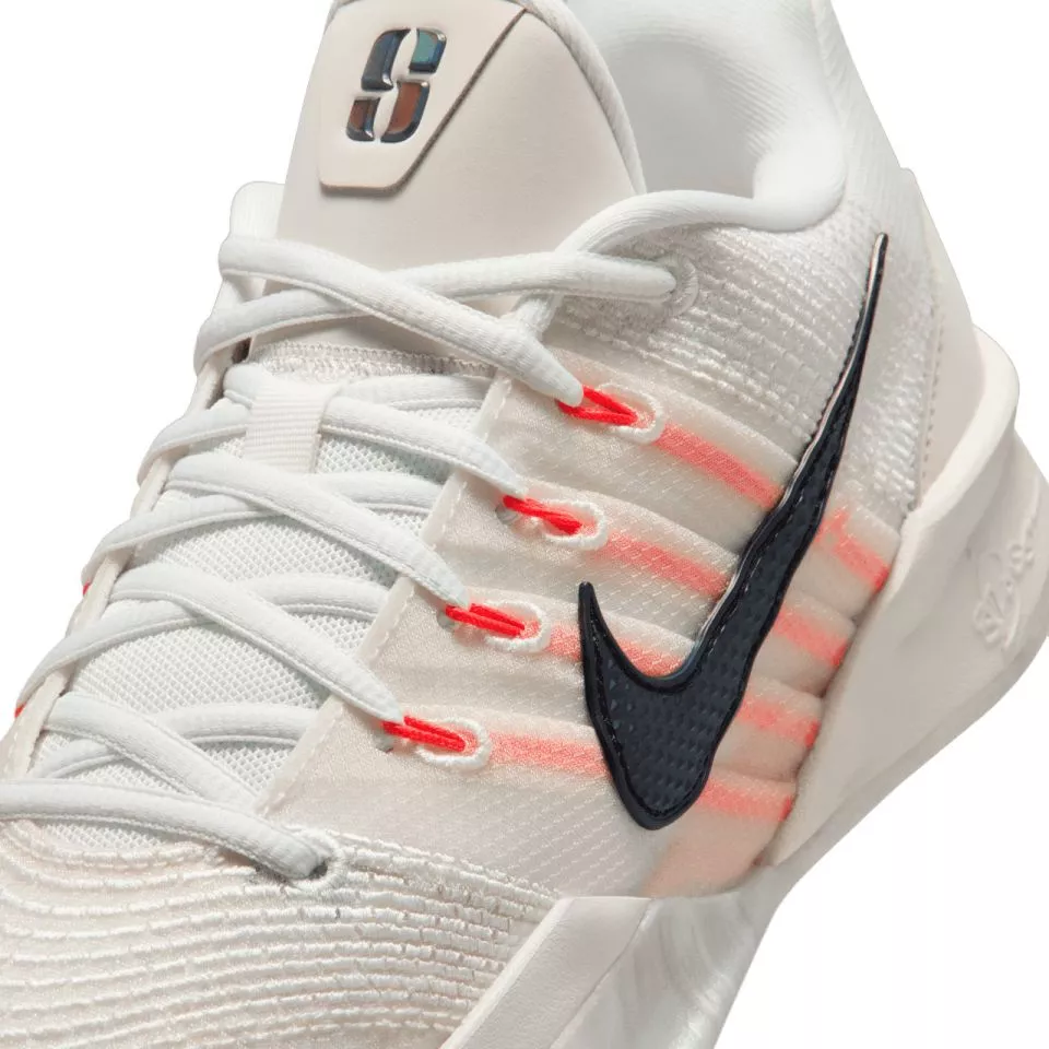 Ghete de baschet Nike Sabrina 3