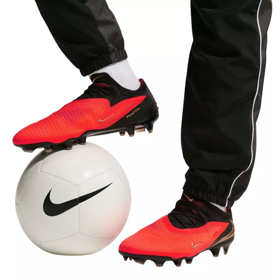 Kopačky na pevný povrch Nike Phantom 6 Low Elite FG