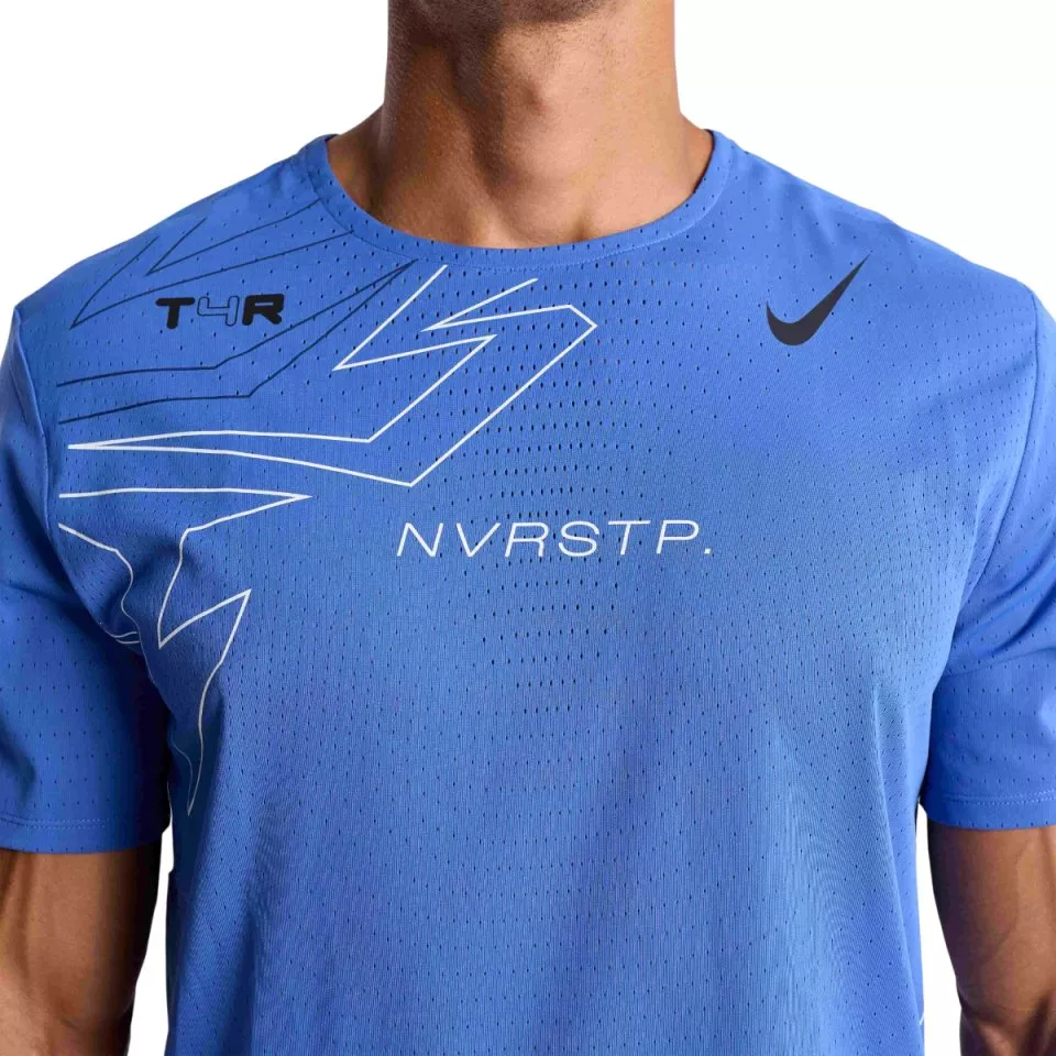 T-shirt Nike AeroSwift NVRSTP x Top4Running