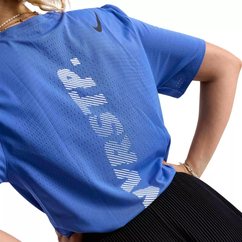 T-shirt Nike AeroSwift NVRSTP x Top4Running