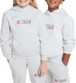 fehér