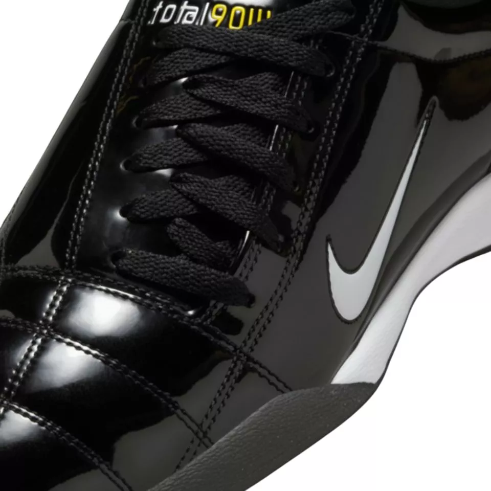 Παπούτσια Nike Total 90 SP