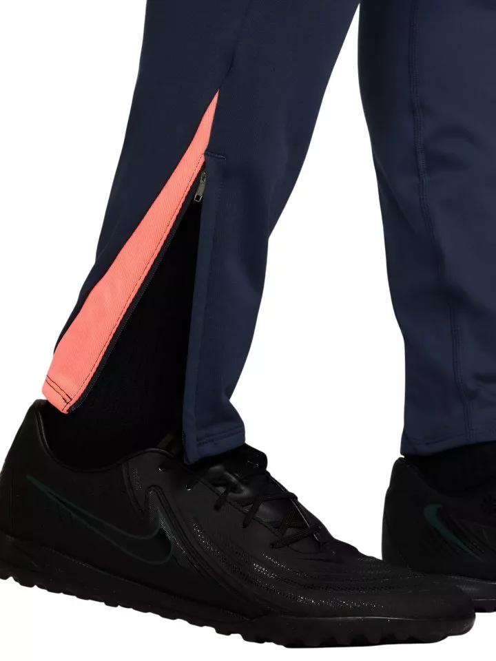 Pantalón Nike Dri-FIT Total 90 FC Barcelona Strike Soccer Knit Pants 2025/26