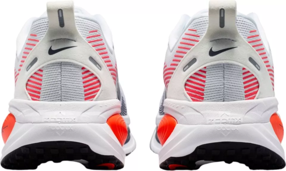 Nike Vomero 18 Futócipő