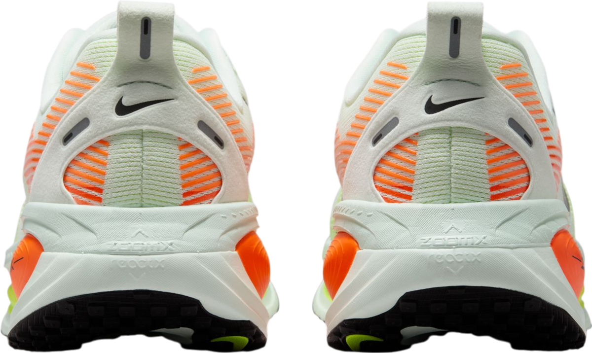 Running shoes Nike Vomero 18 - Top4Running.com