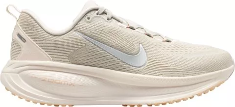 NIKE VOMERO 18 - Top4Running