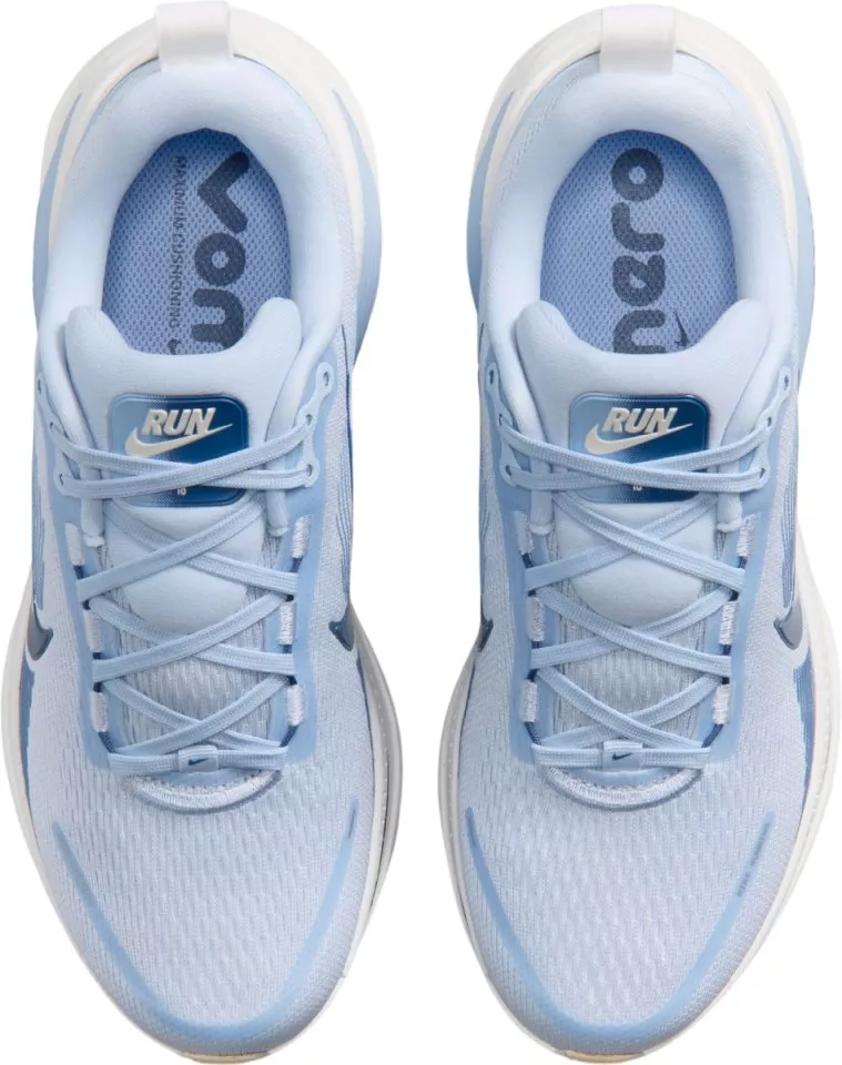 Running shoes Nike Vomero 18