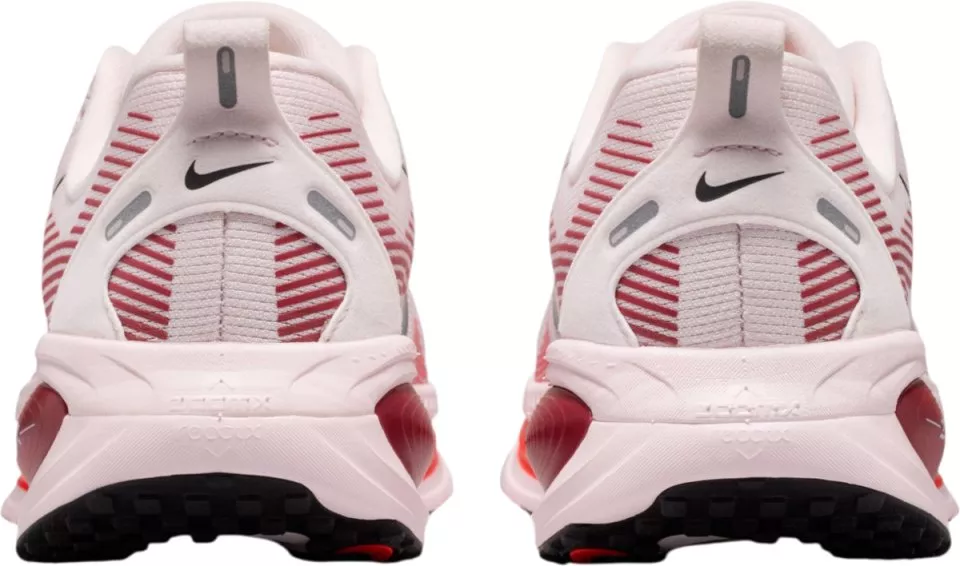 Tekaški copati Nike Vomero 18