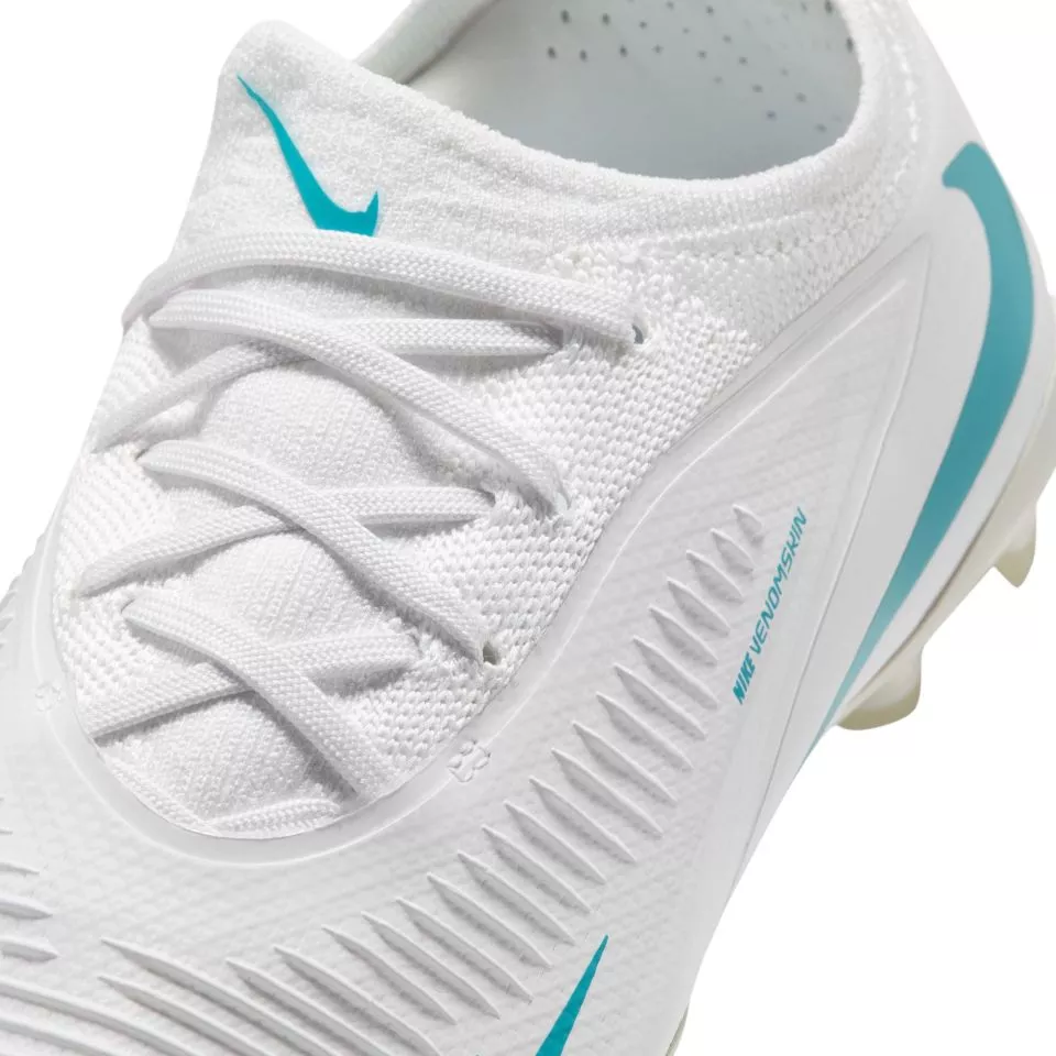 Ghete de fotbal Nike Phantom 6 Low Pro FG/MG