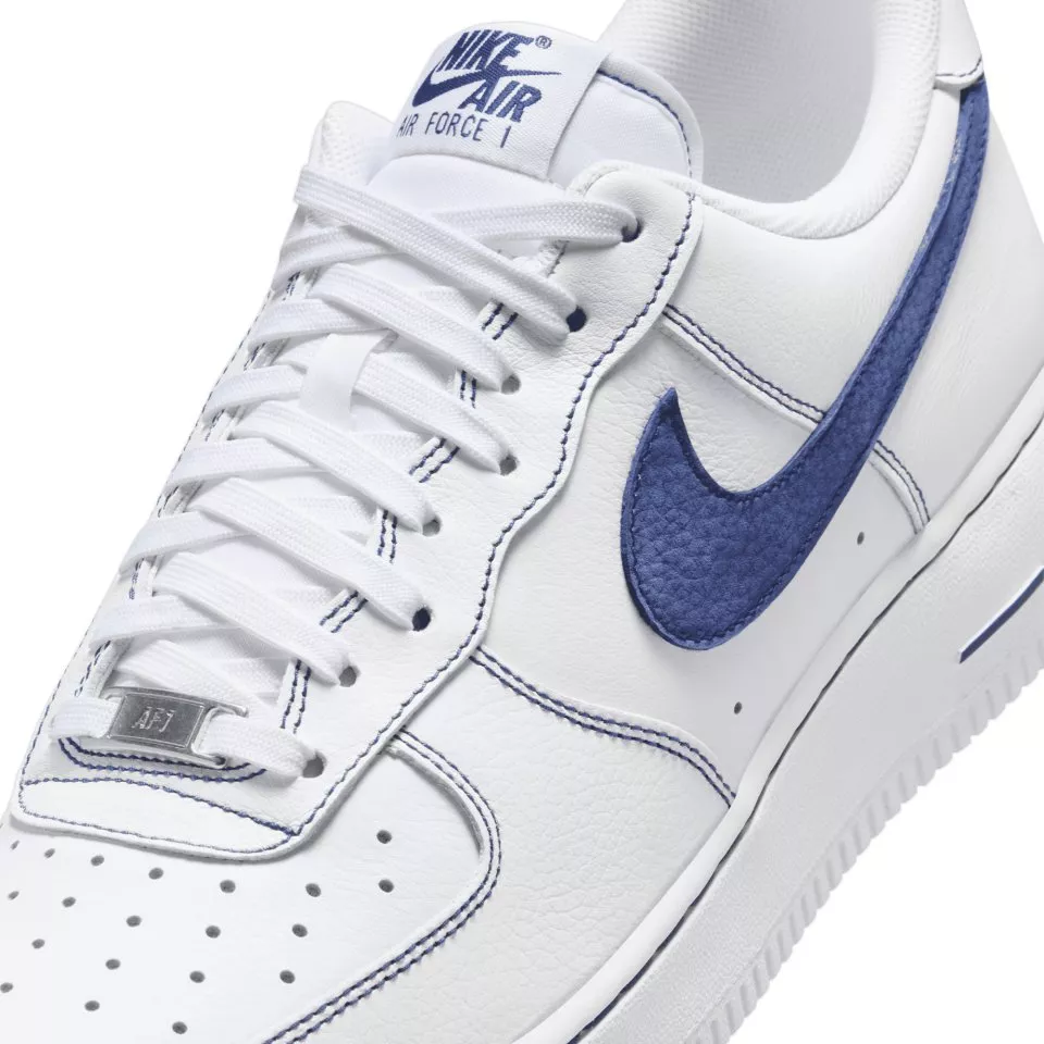 Обувки Nike Air Force 1 '07 LV8