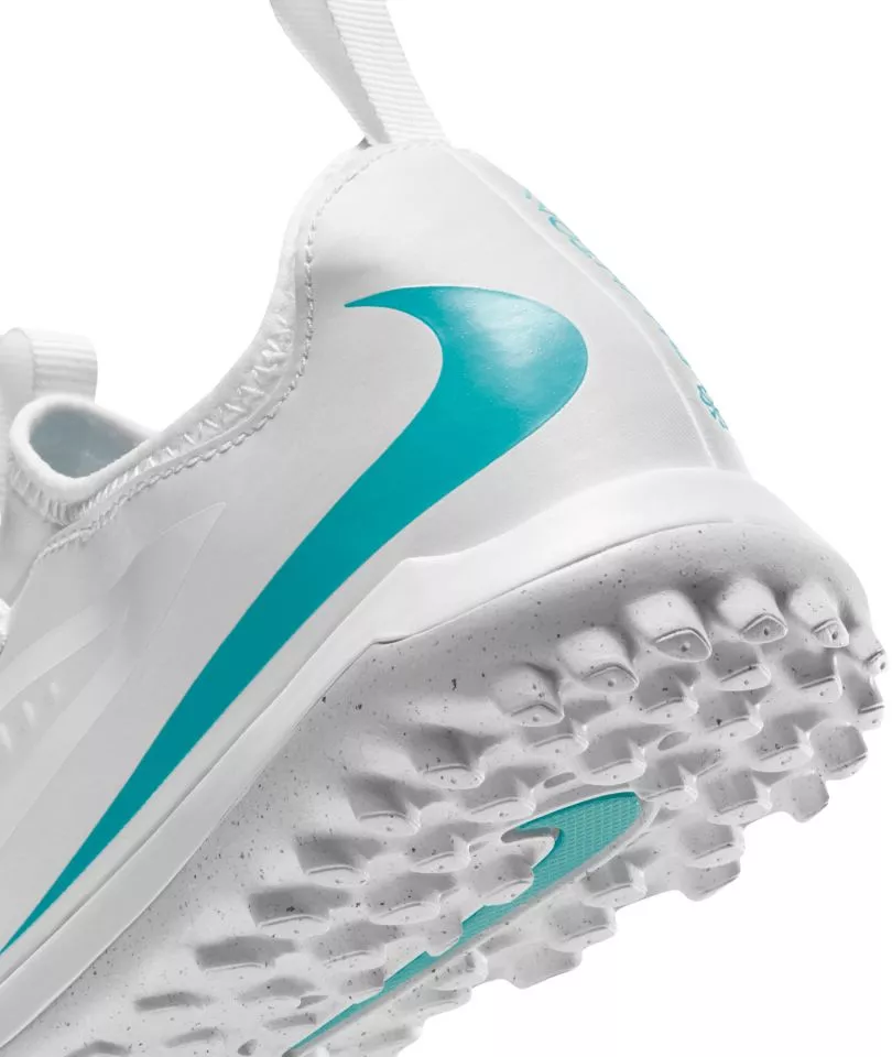 Ghete de fotbal Nike Phantom 6 Low Academy TF
