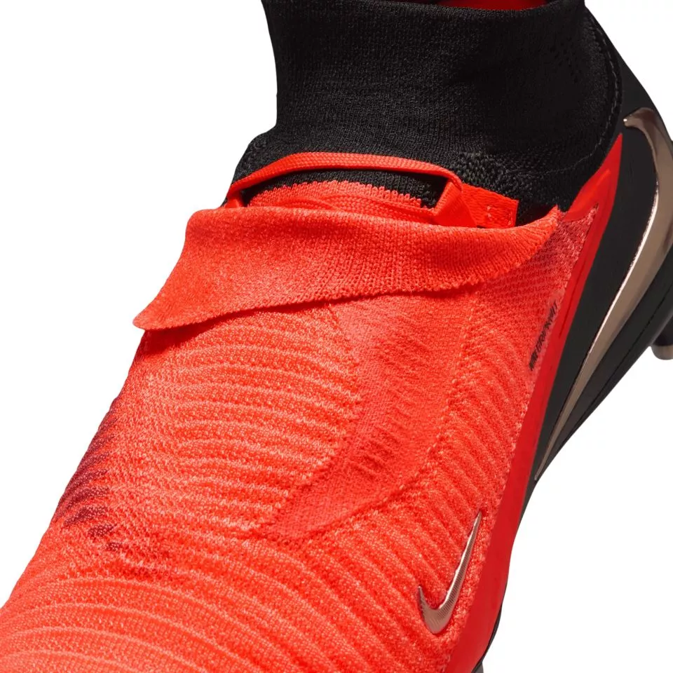 Nogometni čevlji Nike Phantom 6 High Elite AG