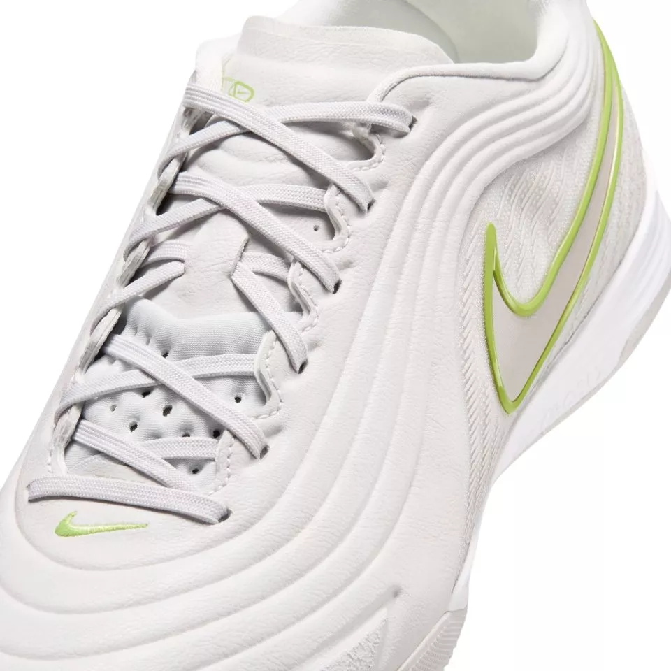 Nízke halové kopačky Nike Tiempo Reactgato