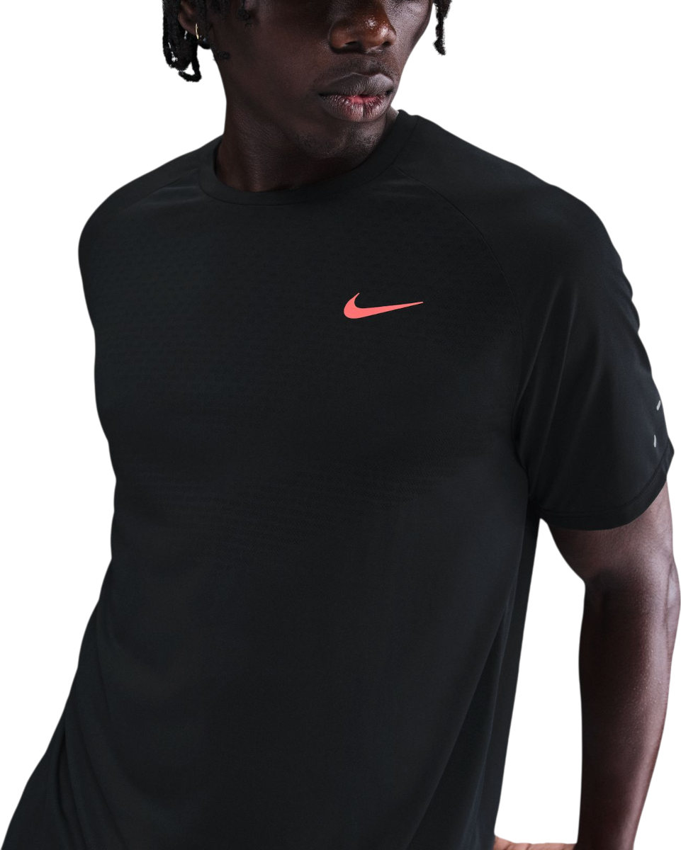 nike-stride-981513-hv2128-011.png