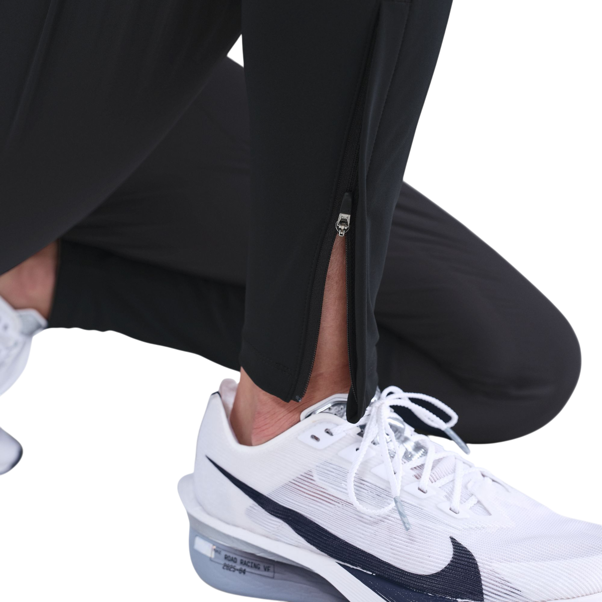 nike-swift-990413-hv6088-013.png