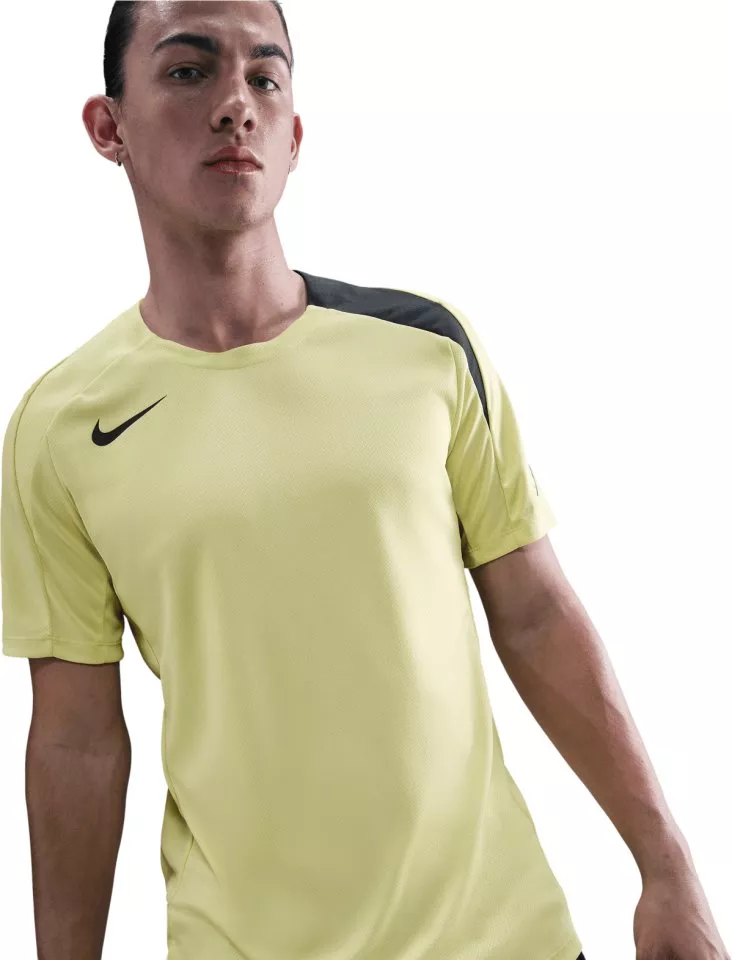 Тениска Nike Dri-FIT Strike Total 90 Training
