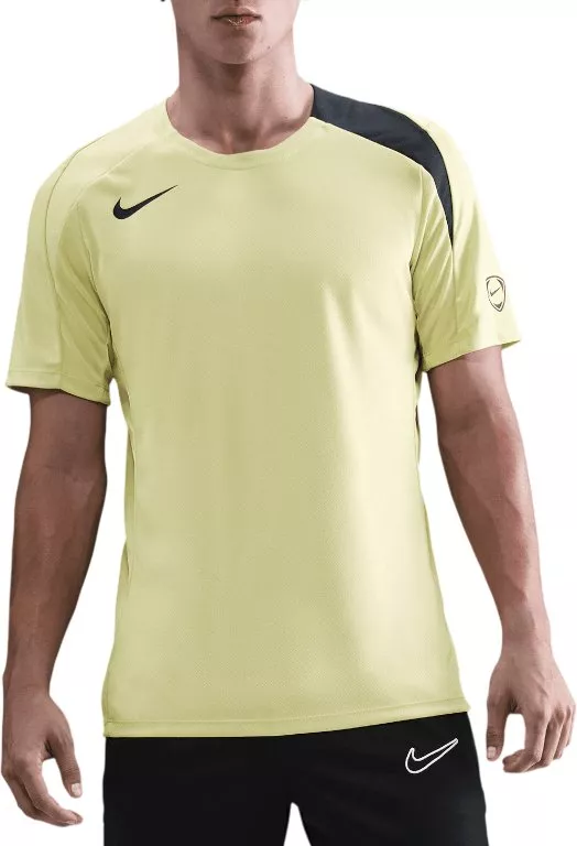 Тениска Nike Dri-FIT Strike Total 90 Training