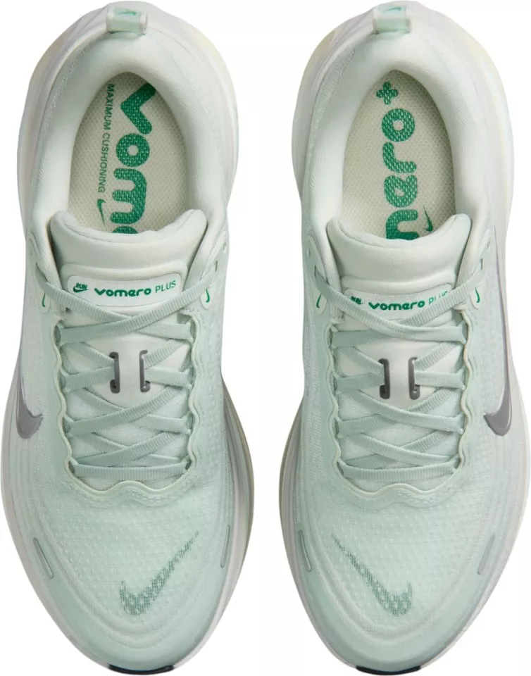 Nike Vomero Plus Futócipő