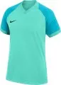 Зелен