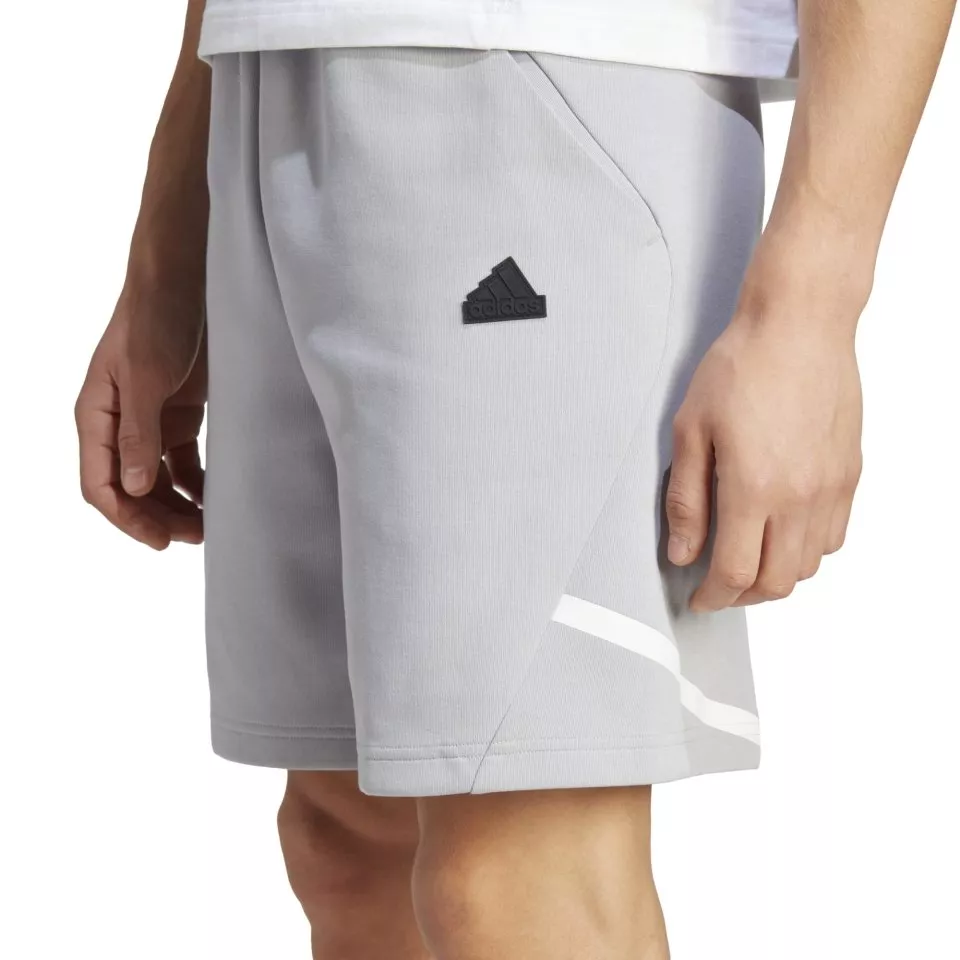 Szorty adidas JUVENTUS DESIGNED FOR GAMEDAY SHORT