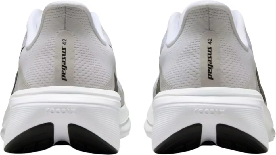 Nike Pegasus 42 Futócipő