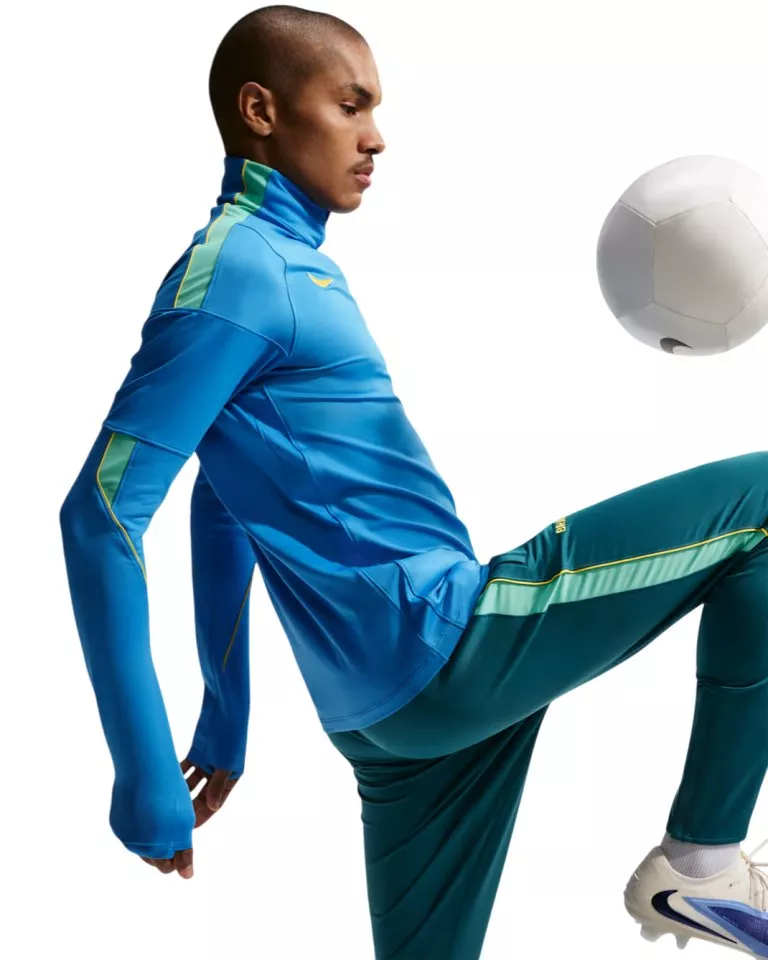Tričko s dlhým rukávom Nike Dri-FIT Brazil Strike Drill 2026