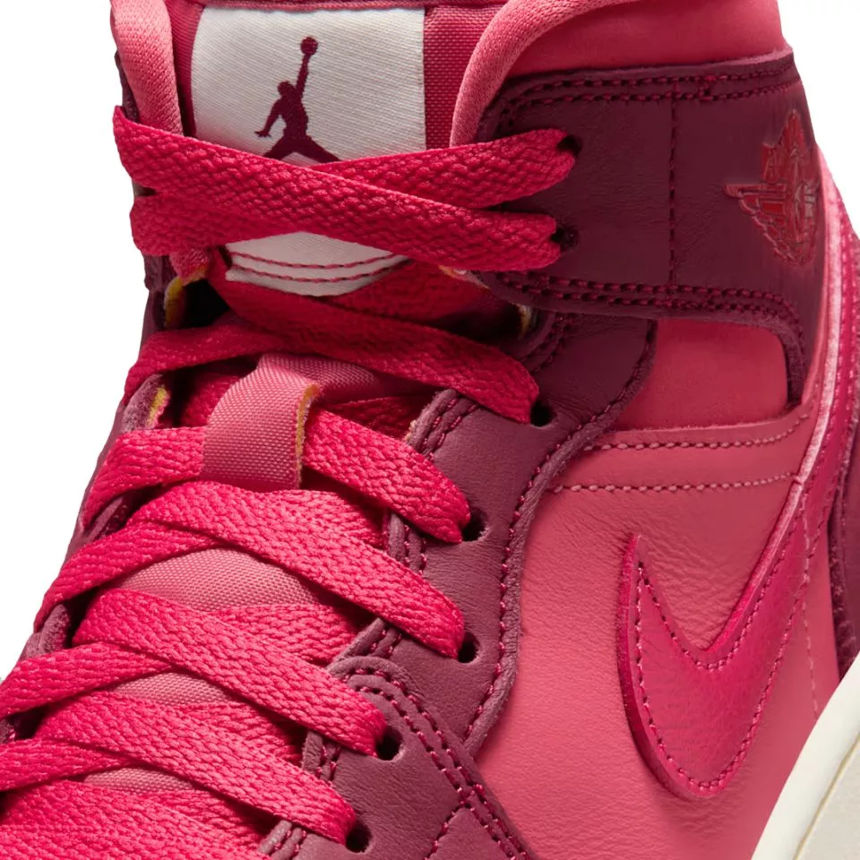 Incaltaminte Jordan Air 1 SE Mid