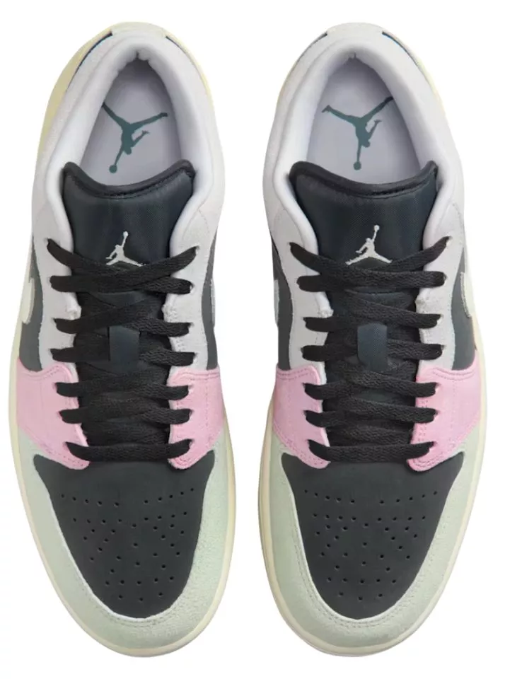 Air Jordan 1 Low SE Cipők