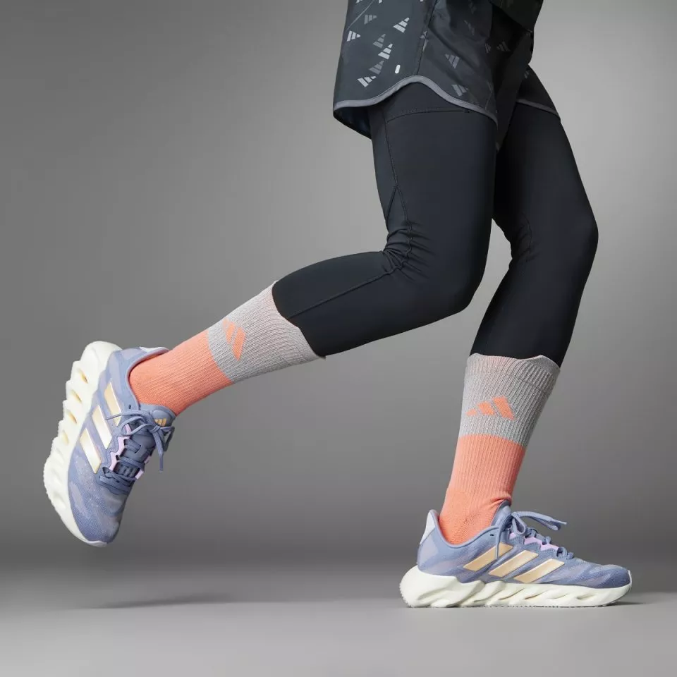 Dámské běžecké boty adidas Switch FWD