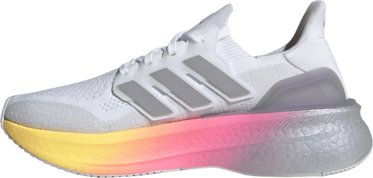 シューズ adidas - adidas Ultra Boost The Adidas Ultra Boost 1.0 “Valentine's Day” Brings Love and