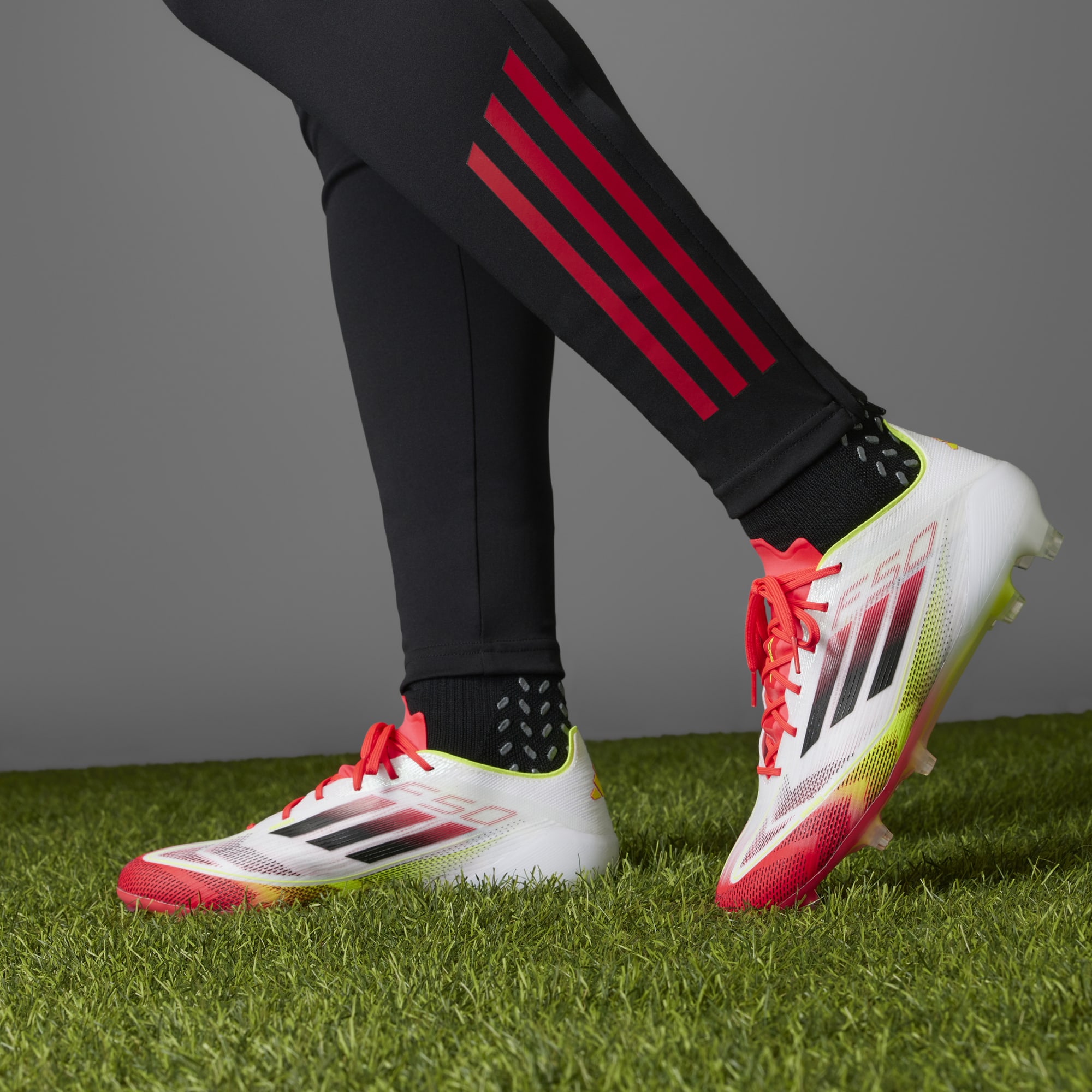 Ghete de fotbal adidas F50 ELITE FG - 11teamsports.ro