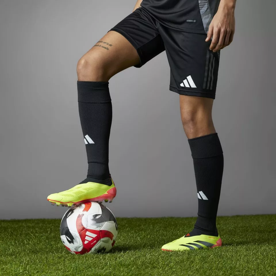 Chuteiras de futebol adidas PREDATOR ELITE LL FG