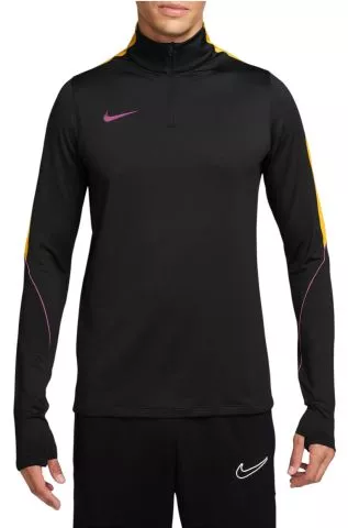 Dri-FIT Strike
