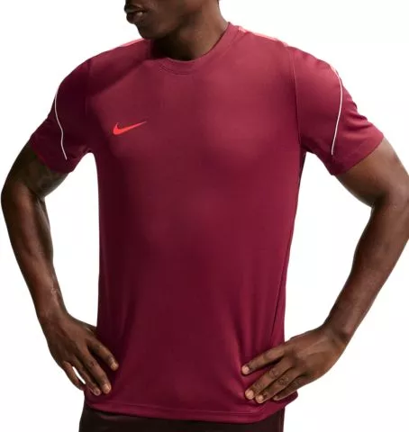 Dri-FIT Strike