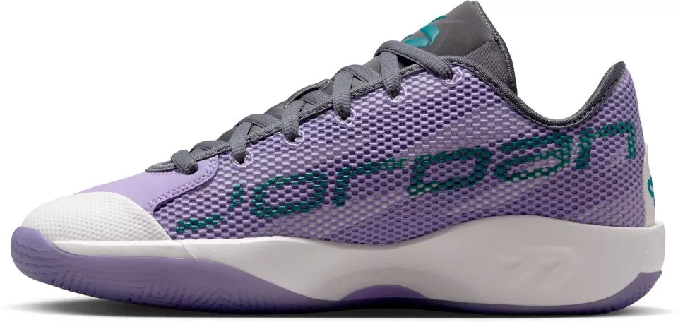 Basketball shoes Jordan Luka 77