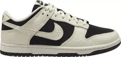 Dunk Low Sneaker Women