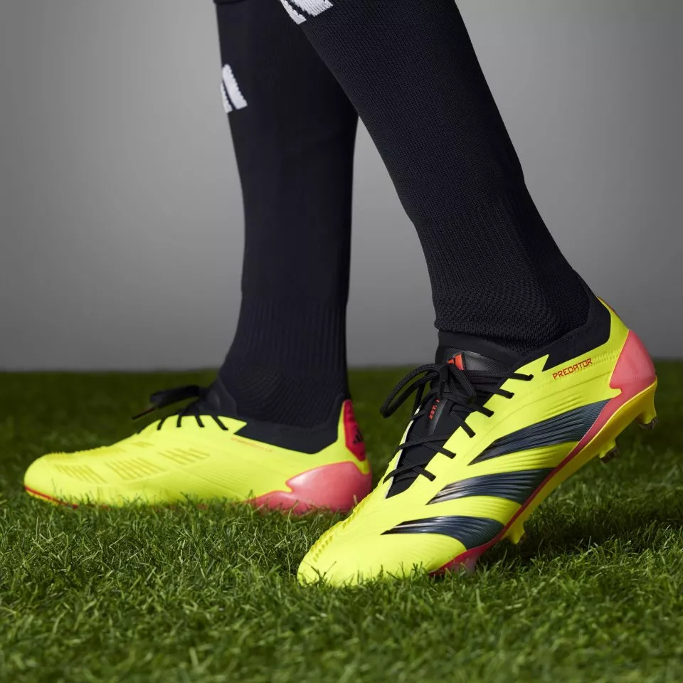 Football shoes adidas PREDATOR ELITE FG