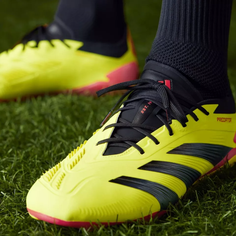 Chuteiras de futebol adidas PREDATOR ELITE FG