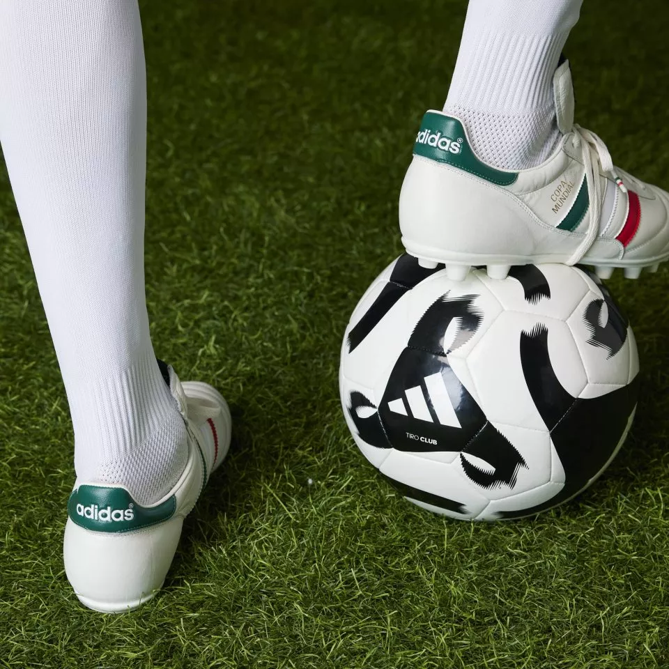 Nogometni čevlji adidas COPA MUNDIAL FG