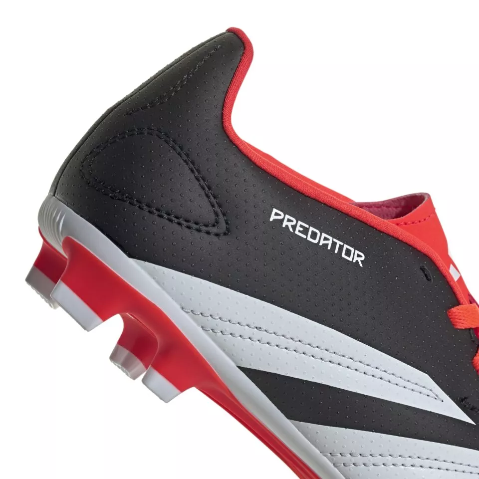 Nogometni čevlji adidas PREDATOR CLUB FxG J