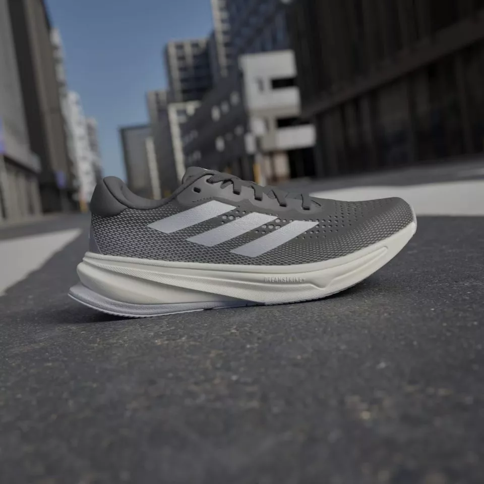 Dámské běžecké boty adidas Supernova Rise
