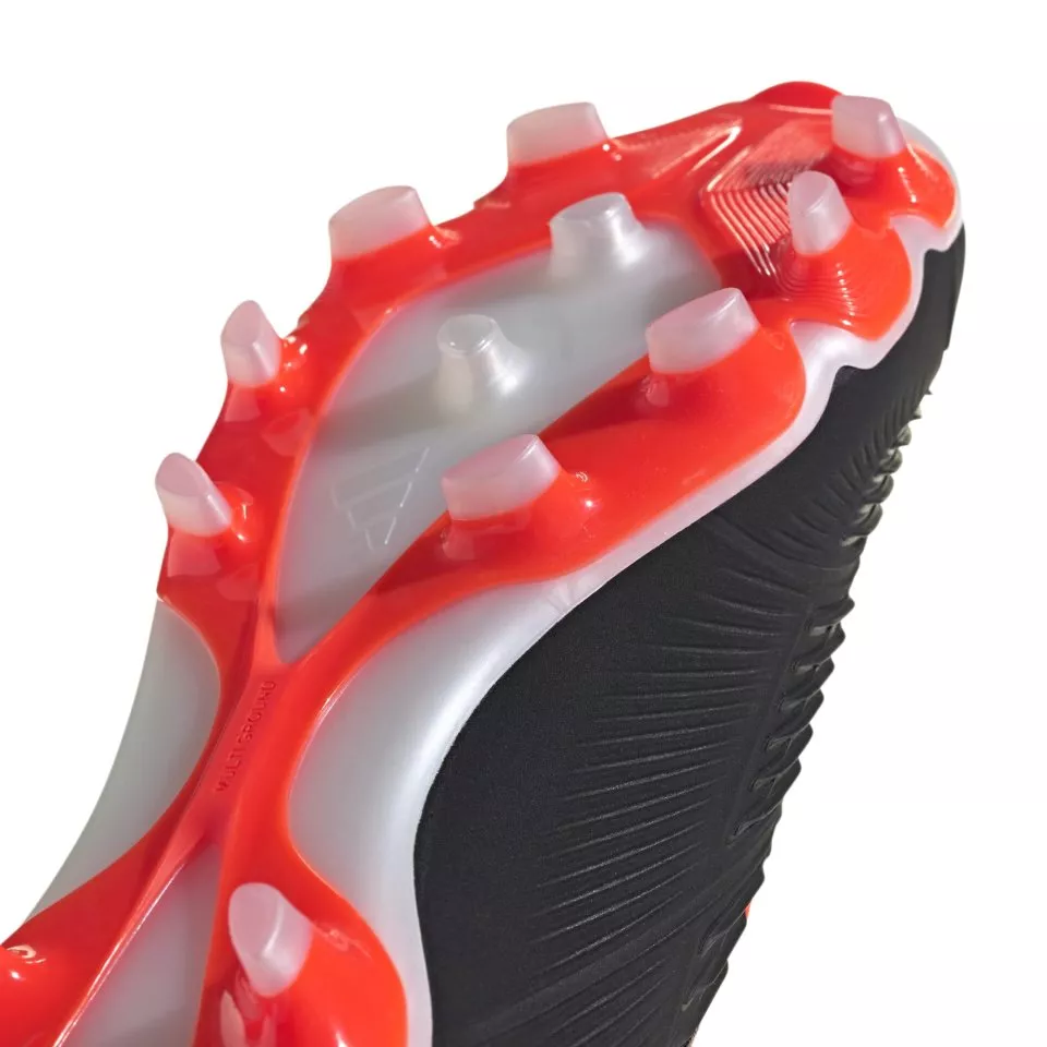 Nogometni čevlji adidas PREDATOR PRO MG
